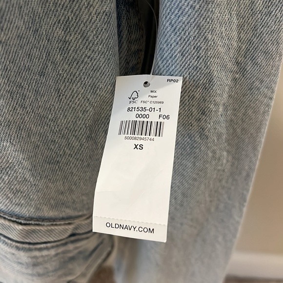 Light wash Jean jacket - Picture 2 of 3